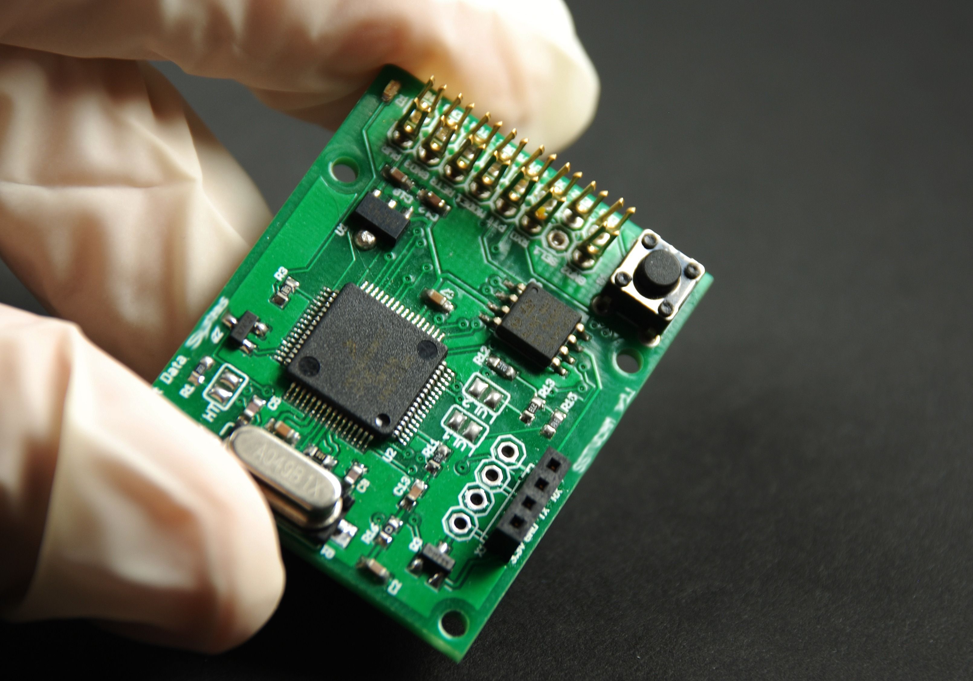 PCB元器件布局及焊盤設(shè)計(jì)